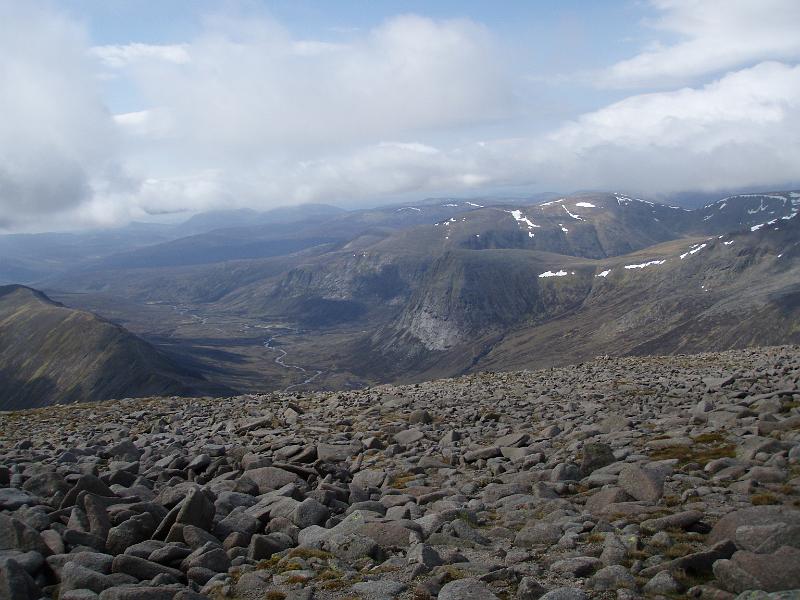 River Dee valley from Ban Mac.jpg